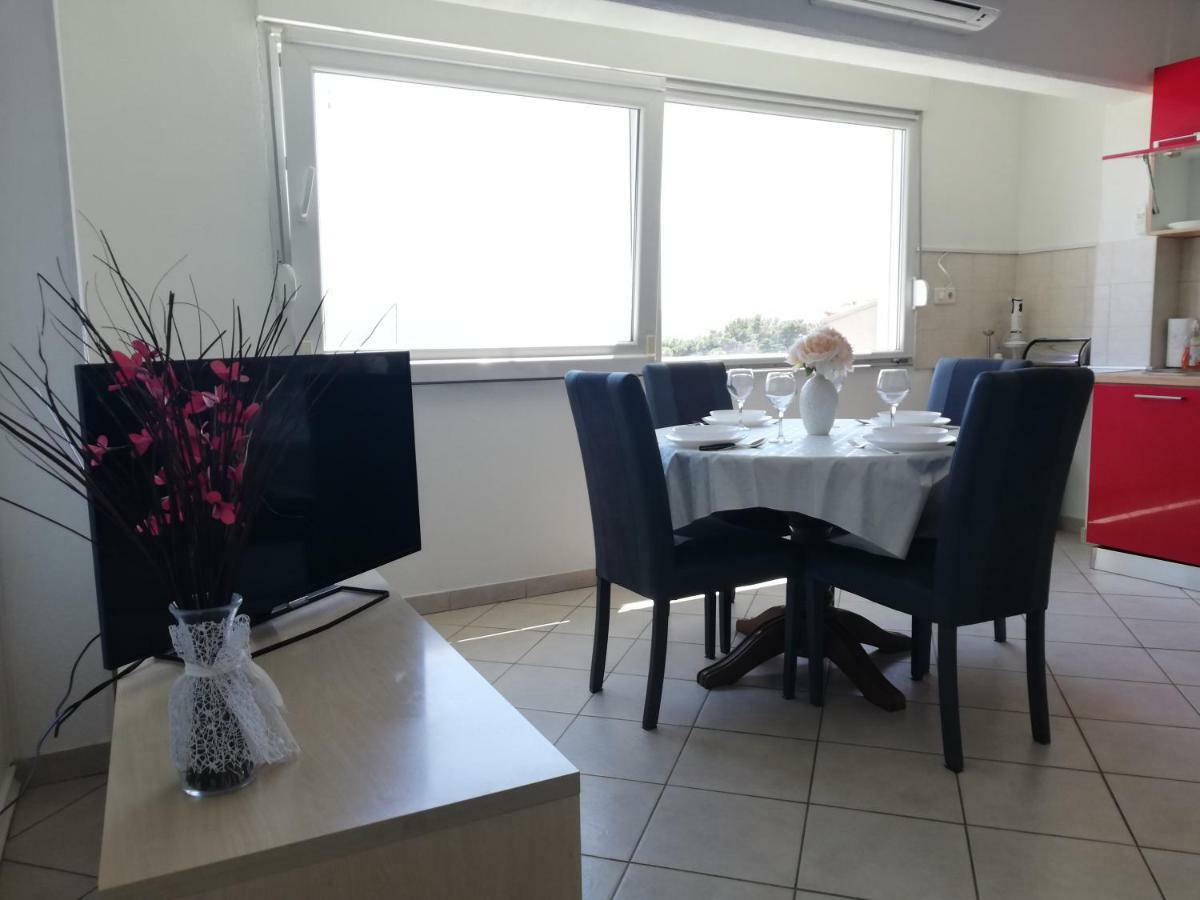 Apartment Petra Дуги-Рат Экстерьер фото