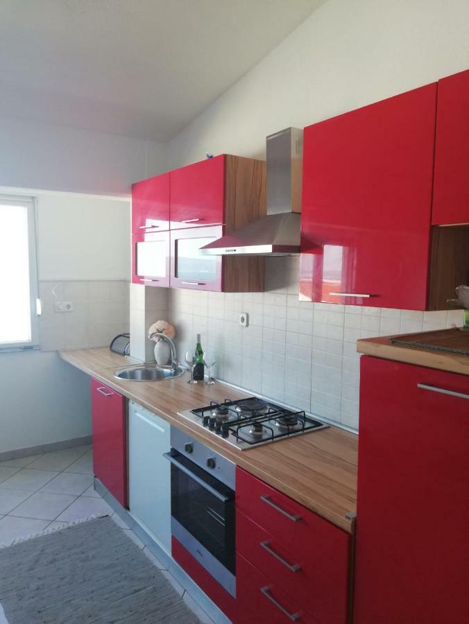 Apartment Petra Дуги-Рат Экстерьер фото